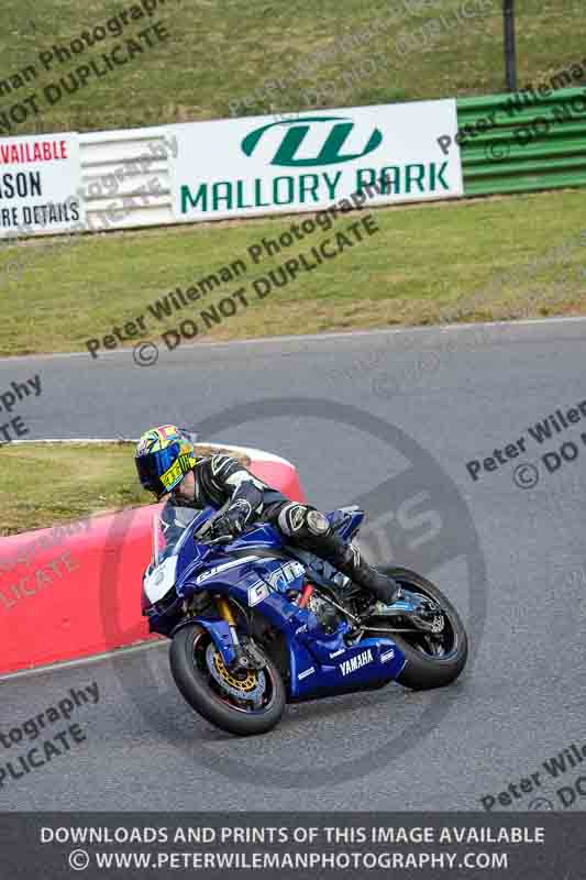 enduro digital images;event digital images;eventdigitalimages;mallory park;mallory park photographs;mallory park trackday;mallory park trackday photographs;no limits trackdays;peter wileman photography;racing digital images;trackday digital images;trackday photos